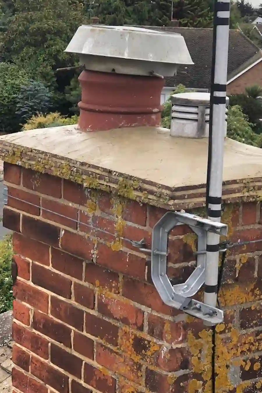 Repointed chimney head with new lead tray and capping
